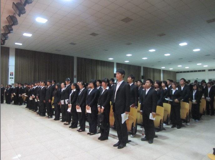 600cc全讯白菜网召开分党校第14期党课开班典礼