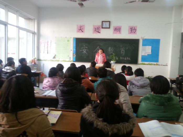 安全教育，关系你我——600cc全讯白菜网各班级组织召开安全教育主题班会