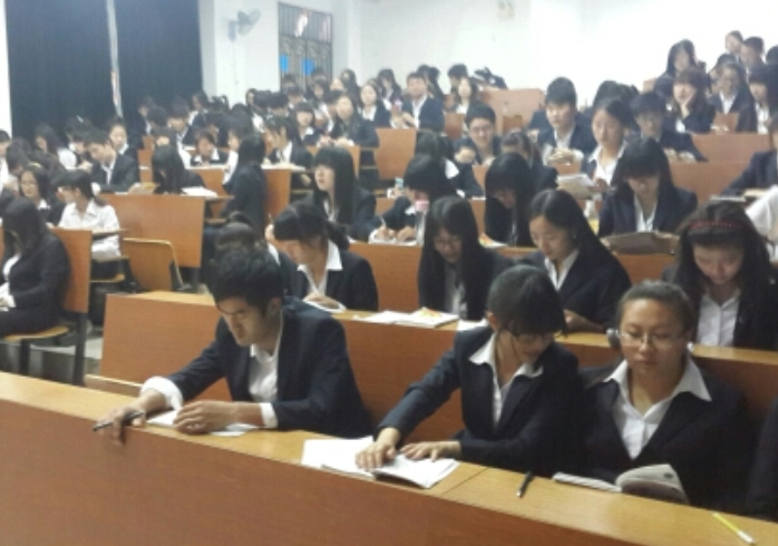 600cc全讯白菜网开展第15期党课培训讨论会