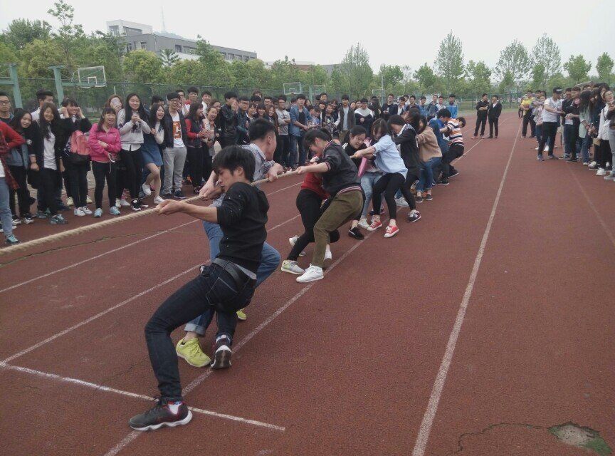  600cc全讯白菜网体育文化节之“拔河比赛”