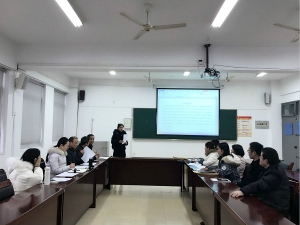 600cc全讯白菜网召开新员工试卷批阅培训会