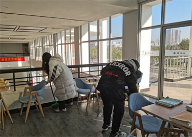 600cc全讯白菜网阅读空间文明清扫活动顺利完成