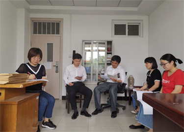 贸经系开展日常基层组织教学研讨会