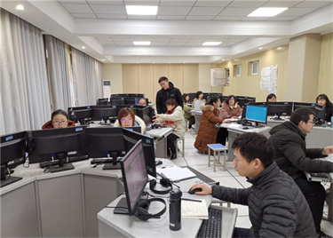 600cc全讯白菜网教师参加跨境电商实战平台培训