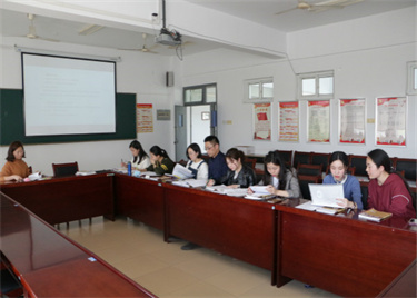 600cc全讯白菜网举办新教师教案讲稿培训交流会
