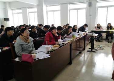 600cc全讯白菜网举办宏观经济学“发表式”教学改革活动