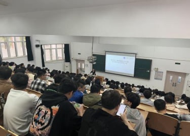 600cc全讯白菜网顺利召开2024届毕业论文动员会