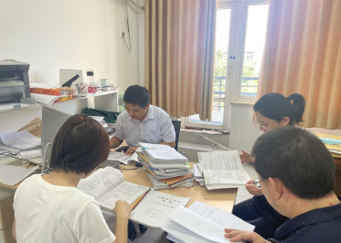 600cc全讯白菜网开展学期初教案讲稿材料专项检查活动