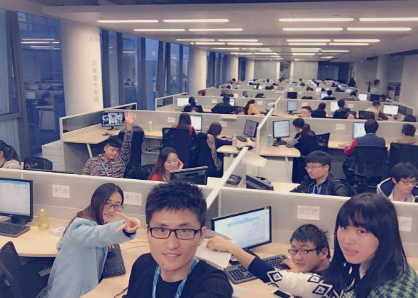 我们电子商务专业本专科学生圆满完成南京实习任务